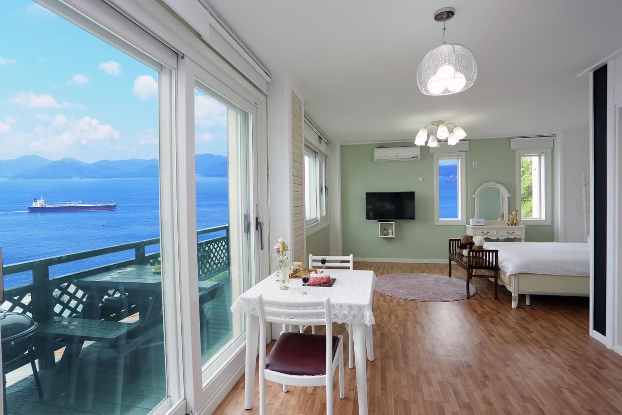 Montmartre Villa Namhae Luaran gambar